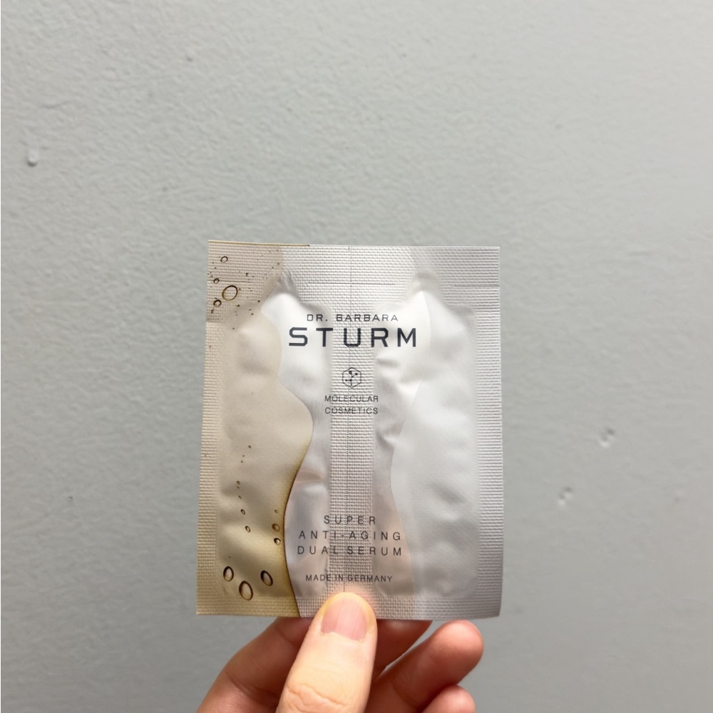 Dr. Barbara Sturm Super Anti-Aging Dual Serum Sample